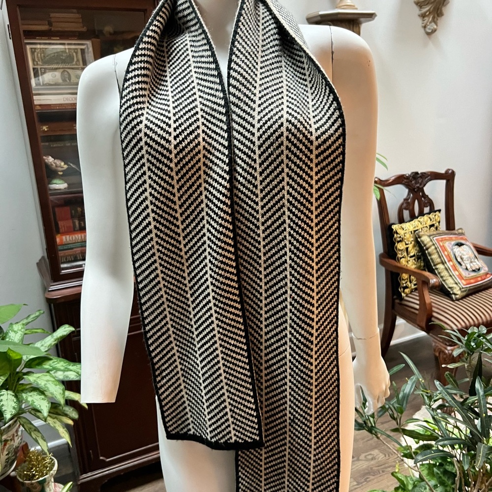 Calvin Klein Unisex scarf